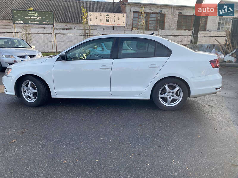 Седан Volkswagen Jetta 2016 в Полтаве