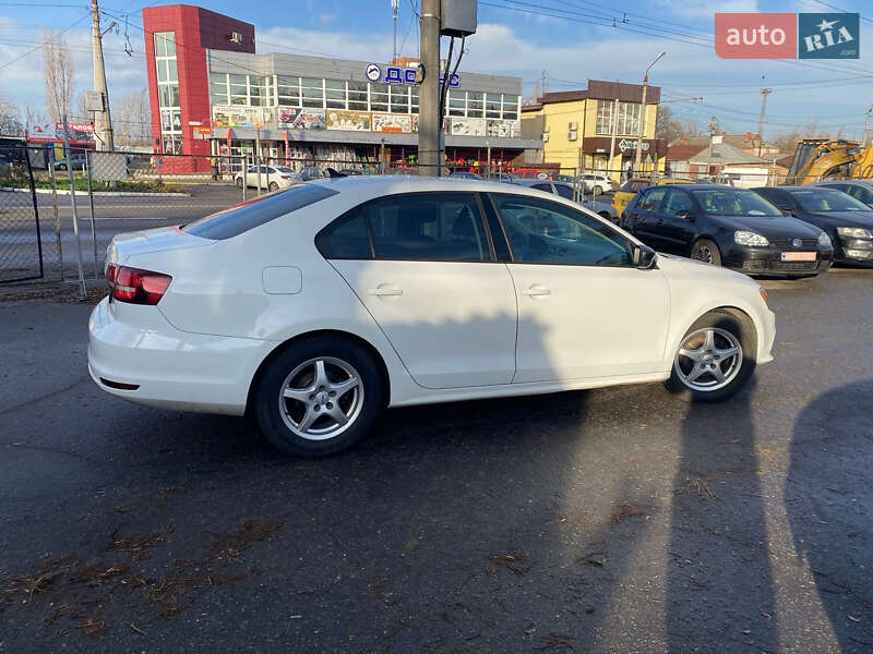 Седан Volkswagen Jetta 2016 в Полтаве