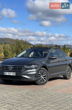 Седан Volkswagen Jetta 2019 в Львове
