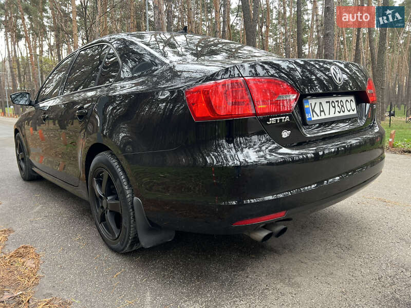 Седан Volkswagen Jetta 2014 в Киеве фото 7 Седан Volkswagen Jetta 2014 в Киеве