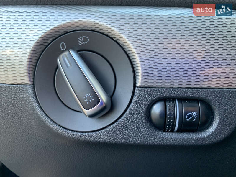 Седан Volkswagen Jetta 2015 в Львове фото 12 Седан Volkswagen Jetta 2015 в Львове