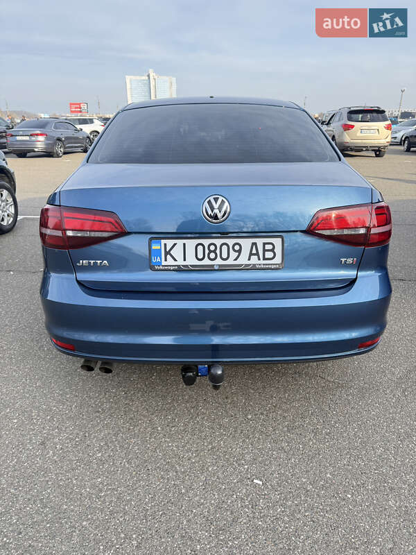 Седан Volkswagen Jetta 2016 в Києві