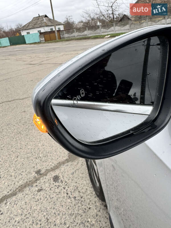 Седан Volkswagen Jetta 2016 в Звенигородке