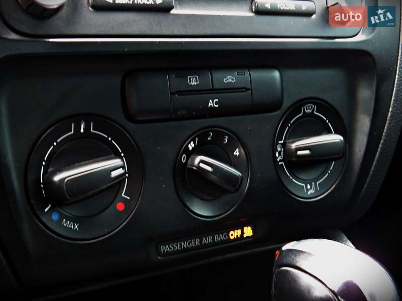 Седан Volkswagen Jetta 2012 в Черкассах