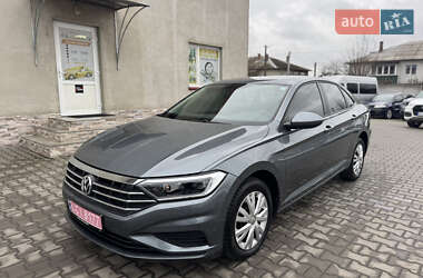 Седан Volkswagen Jetta 2018 в Луцьку