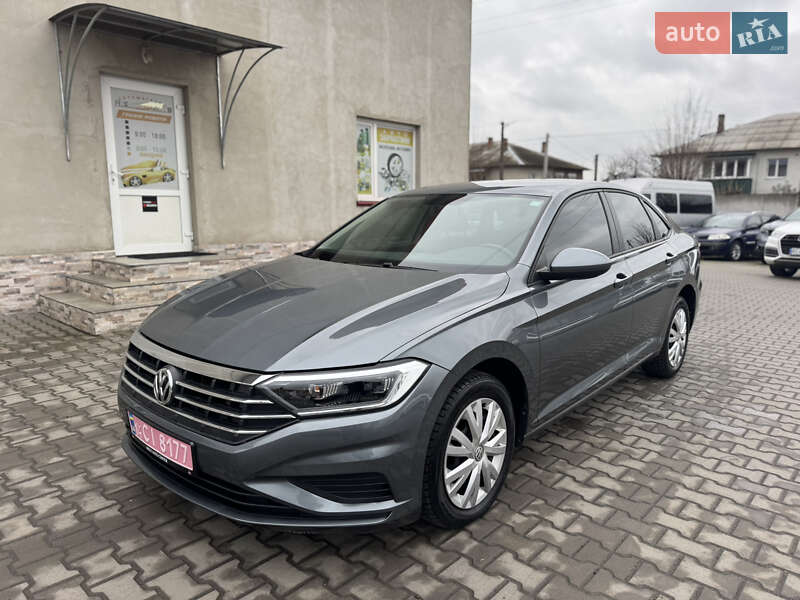 Седан Volkswagen Jetta 2018 в Луцке