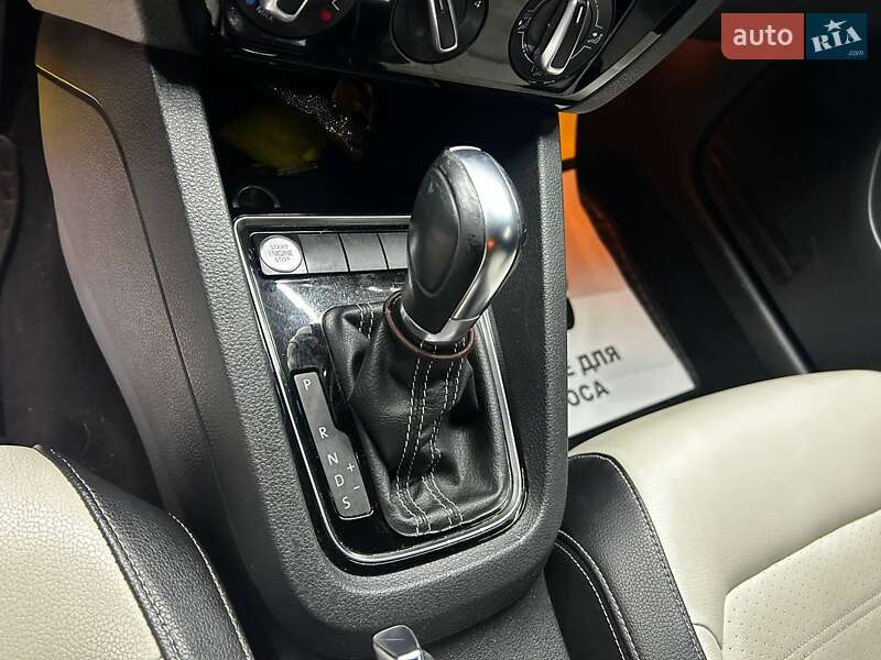 Седан Volkswagen Jetta 2015 в Чернівцях фото 9 Седан Volkswagen Jetta 2015 в Чернівцях