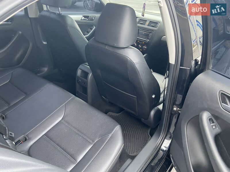 Седан Volkswagen Jetta 2013 в Полтаве
