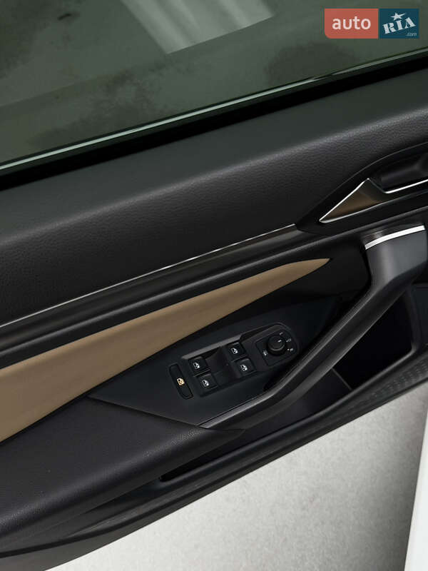 Седан Volkswagen Jetta 2019 в Киеве