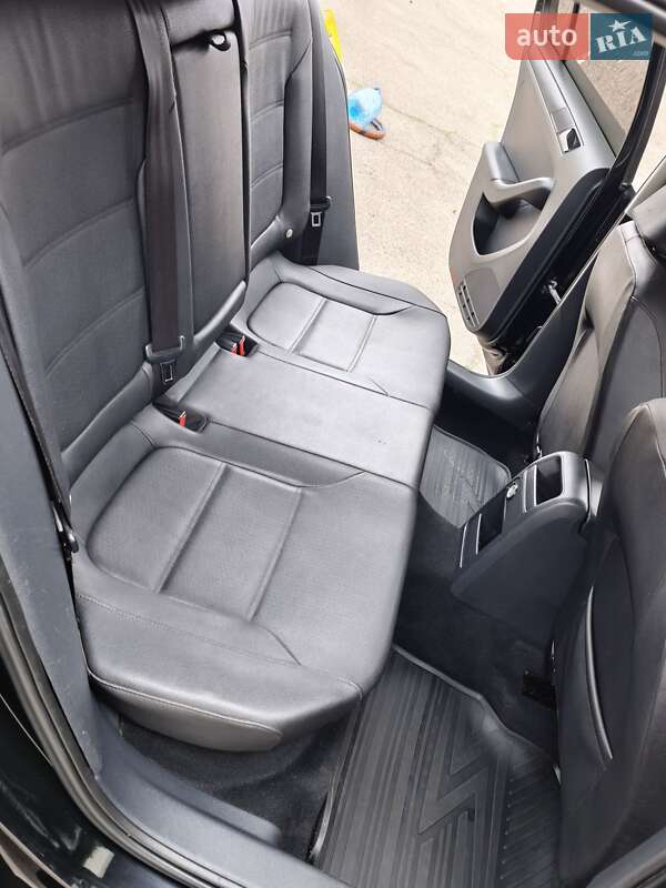 Седан Volkswagen Jetta 2014 в Миколаєві