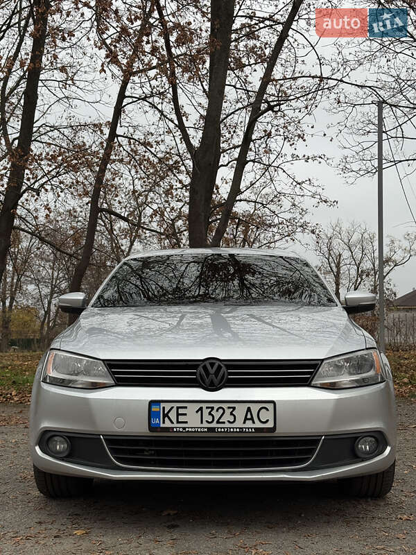 Седан Volkswagen Jetta 2011 в Кривом Роге фото 9 Седан Volkswagen Jetta 2011 в Кривом Роге