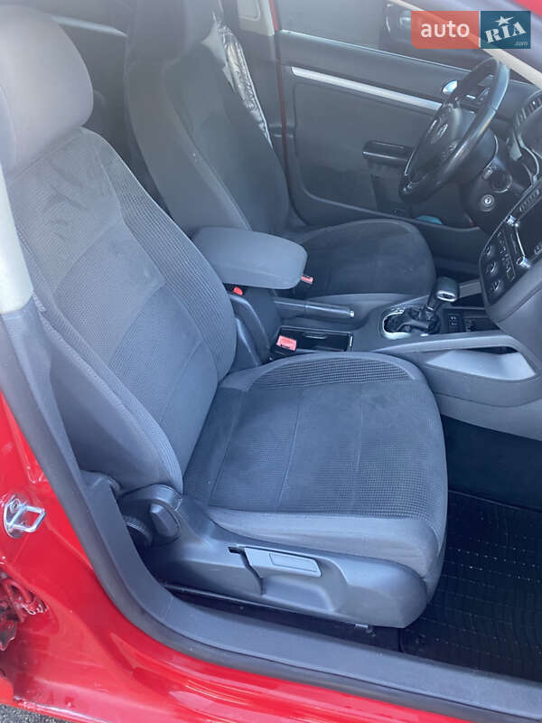 Седан Volkswagen Jetta 2009 в Києві