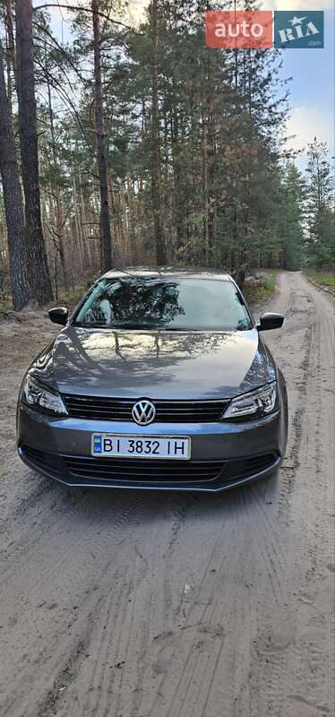 Седан Volkswagen Jetta 2012 в Полтаве