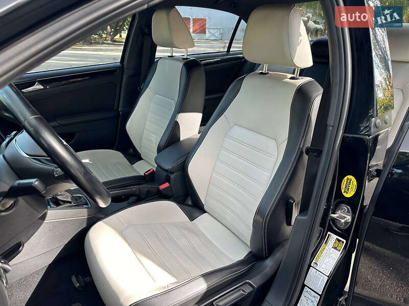 Седан Volkswagen Jetta 2015 в Киеве фото 9 Седан Volkswagen Jetta 2015 в Киеве