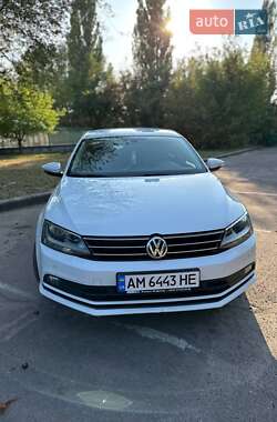 Седан Volkswagen Jetta 2016 в Житомире