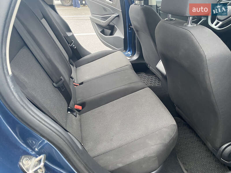 Седан Volkswagen Jetta 2019 в Киеве