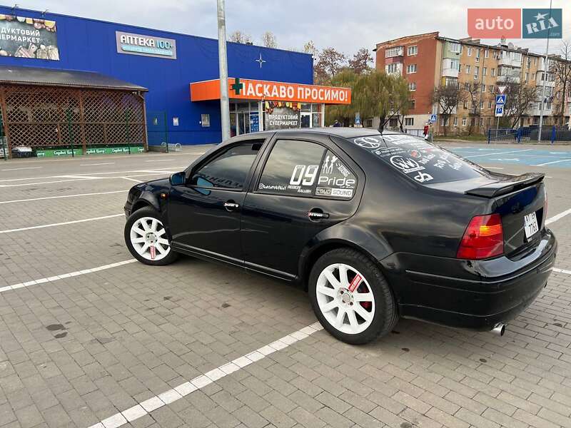 Седан Volkswagen Jetta 2003 в Калуше