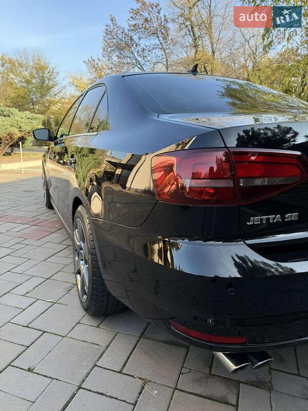 Седан Volkswagen Jetta 2016 в Запорожье
