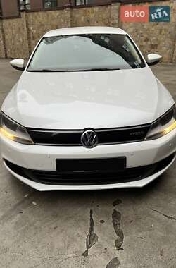 Седан Volkswagen Jetta 2013 в Киеве