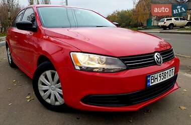 Седан Volkswagen Jetta 2014 в Миколаєві