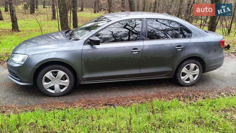 Седан Volkswagen Jetta 2015 в Запоріжжі