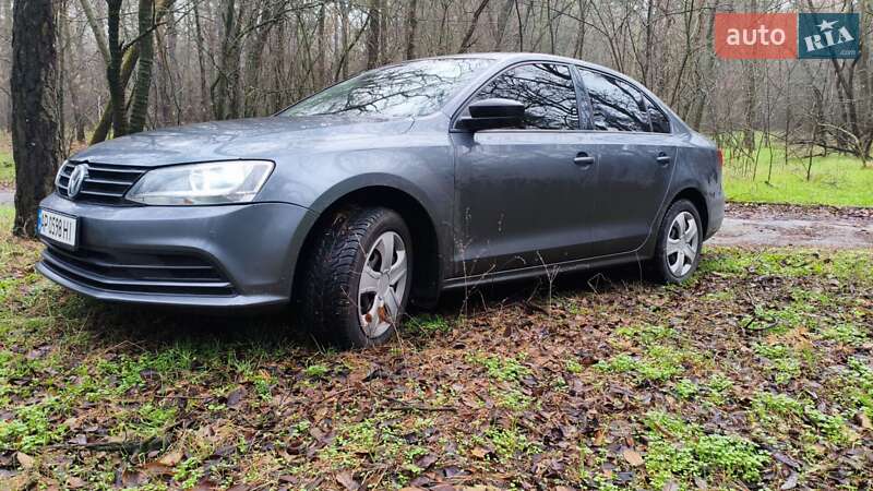 Седан Volkswagen Jetta 2015 в Запоріжжі