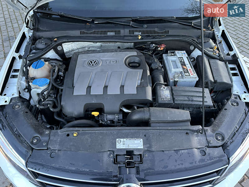 Седан Volkswagen Jetta 2016 в Запоріжжі фото 13 Седан Volkswagen Jetta 2016 в Запоріжжі