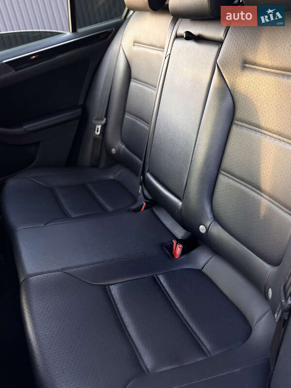 Седан Volkswagen Jetta 2014 в Одесі фото 17 Седан Volkswagen Jetta 2014 в Одесі