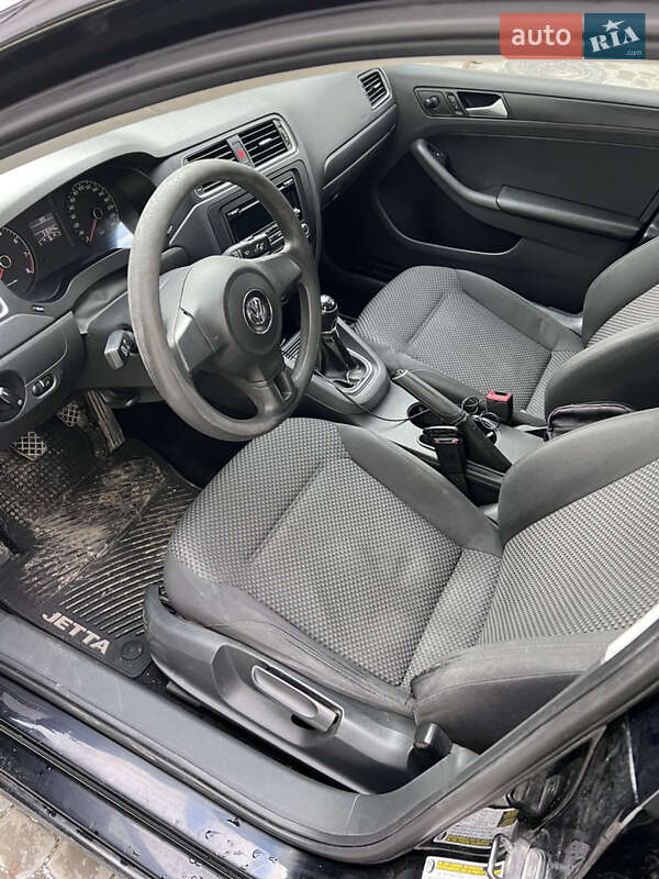 Седан Volkswagen Jetta 2014 в Тернополе фото 6 Седан Volkswagen Jetta 2014 в Тернополе