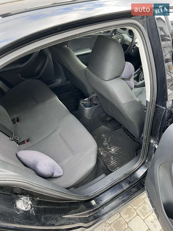 Седан Volkswagen Jetta 2014 в Тернополе фото 8 Седан Volkswagen Jetta 2014 в Тернополе