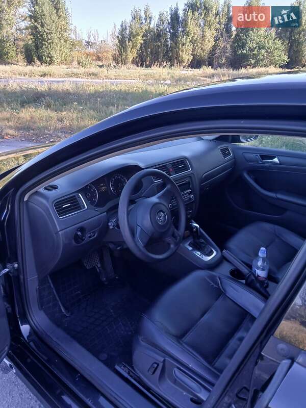 Седан Volkswagen Jetta 2014 в Світловодську