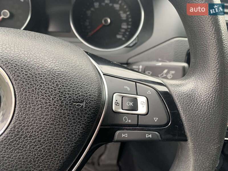 Седан Volkswagen Jetta 2015 в Виннице