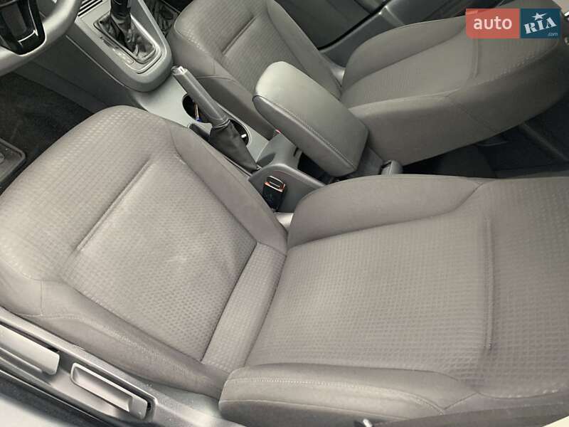 Седан Volkswagen Jetta 2015 в Виннице