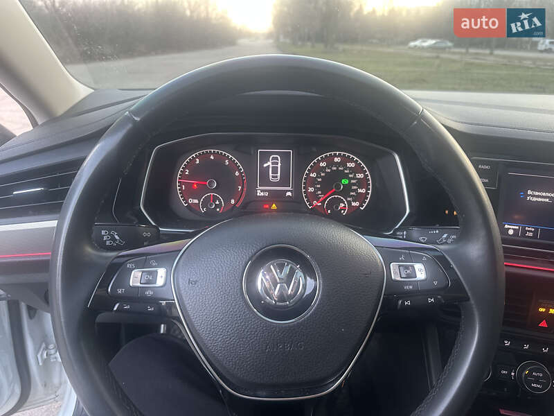 Седан Volkswagen Jetta 2019 в Запорожье