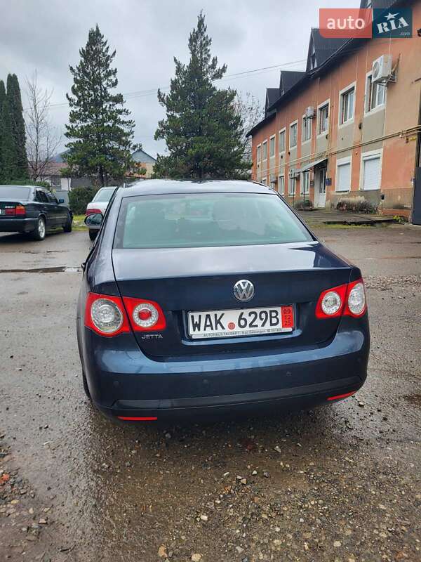 Седан Volkswagen Jetta 2006 в Косові