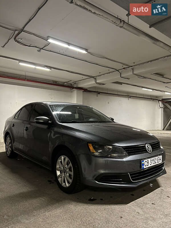 Седан Volkswagen Jetta 2011 в Чернигове