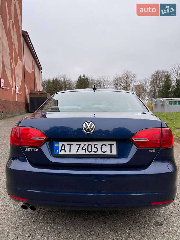Седан Volkswagen Jetta 2014 в Івано-Франківську