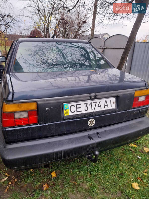 Седан Volkswagen Jetta 1989 в Чернівцях