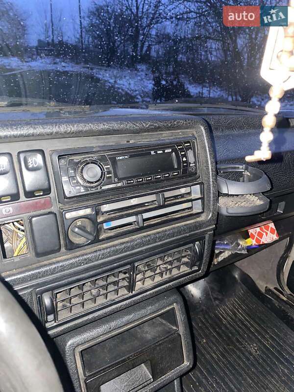 Седан Volkswagen Jetta 1986 в Бучаче