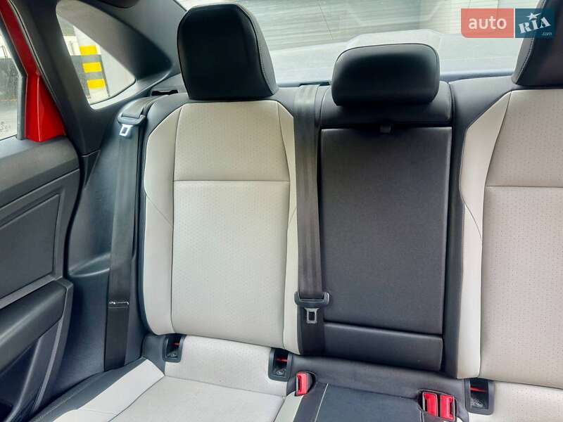 Седан Volkswagen Jetta 2019 в Сумах