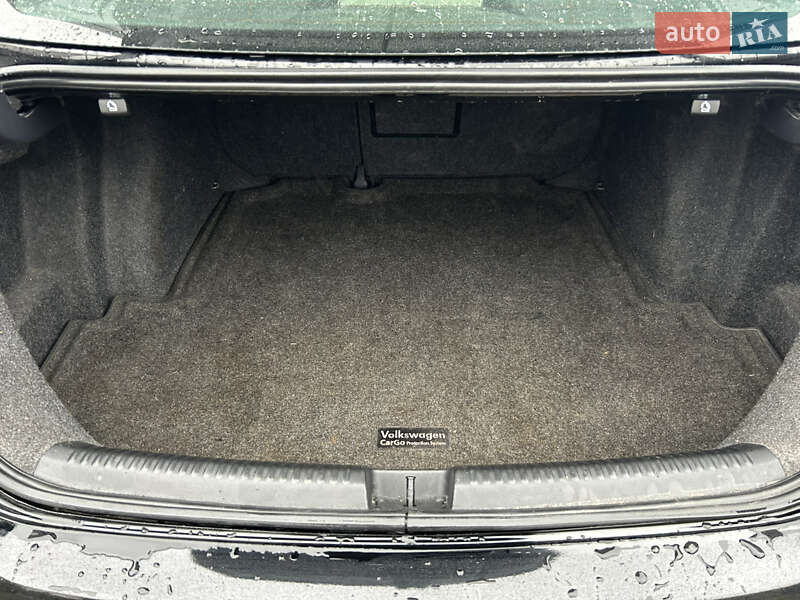 Седан Volkswagen Jetta 2013 в Києві фото 14 Седан Volkswagen Jetta 2013 в Києві