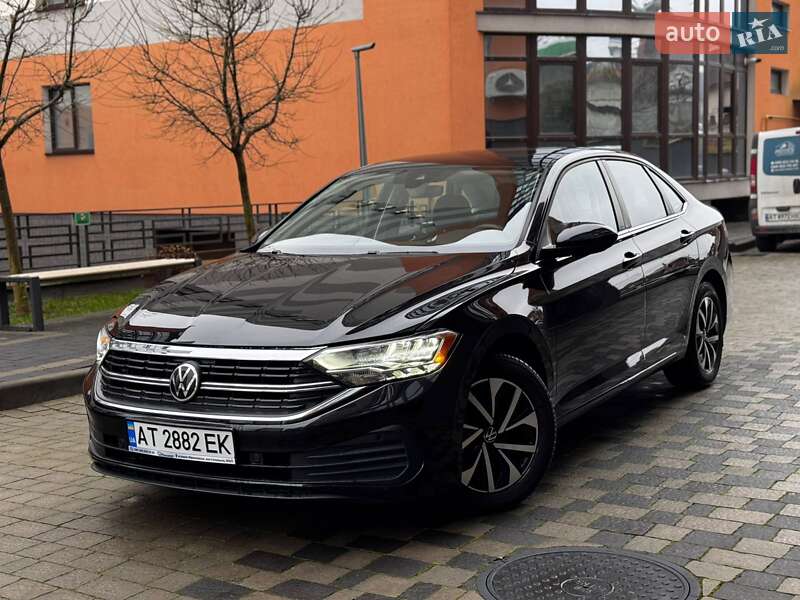 Седан Volkswagen Jetta 2022 в Ивано-Франковске