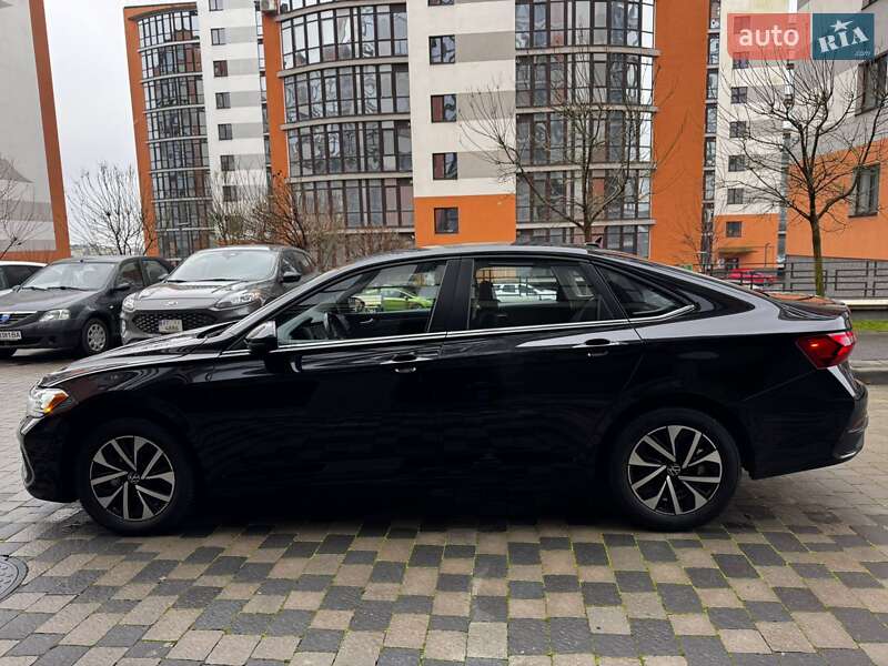 Седан Volkswagen Jetta 2022 в Ивано-Франковске