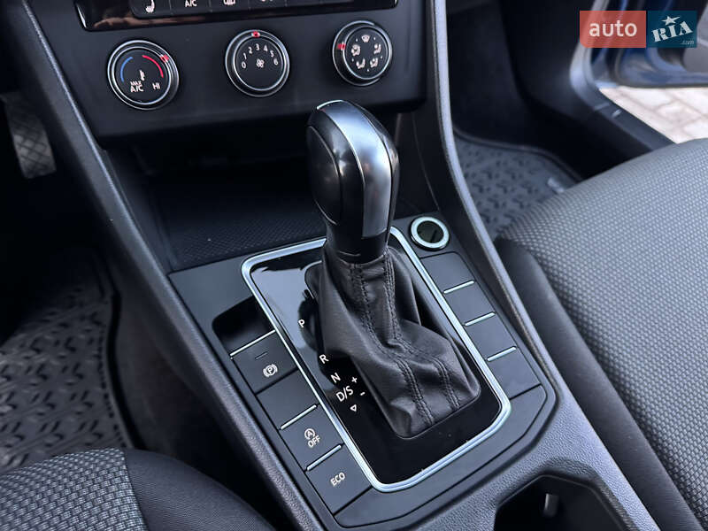 Седан Volkswagen Jetta 2018 в Ковелі