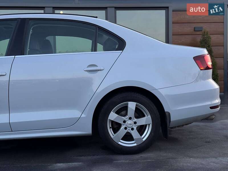 Седан Volkswagen Jetta 2017 в Ровно фото 14 Седан Volkswagen Jetta 2017 в Ровно
