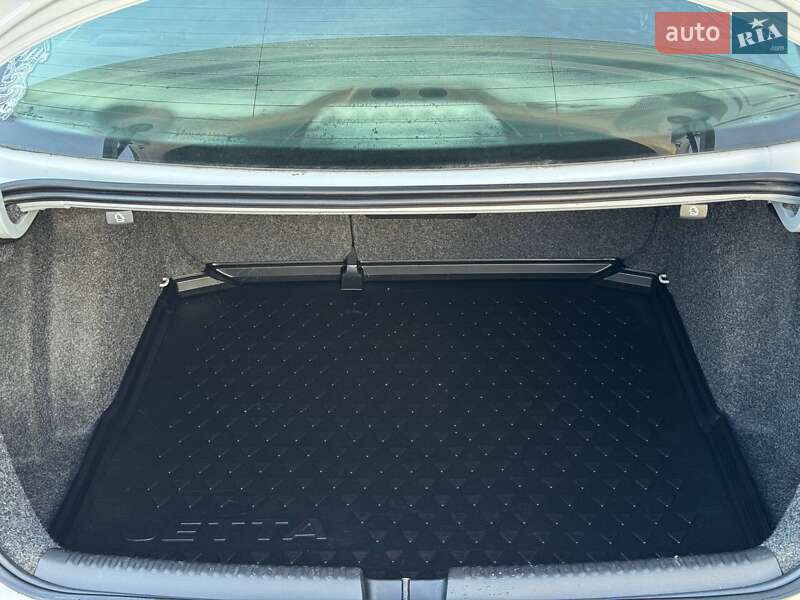 Седан Volkswagen Jetta 2017 в Ровно фото 19 Седан Volkswagen Jetta 2017 в Ровно