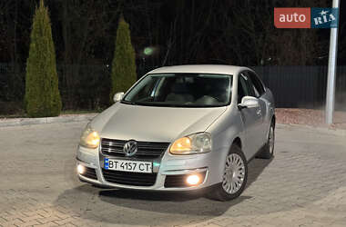 Седан Volkswagen Jetta 2008 в Хмельницком