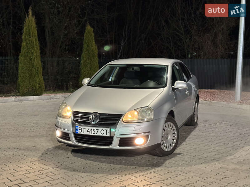 Седан Volkswagen Jetta 2008 в Хмельницком