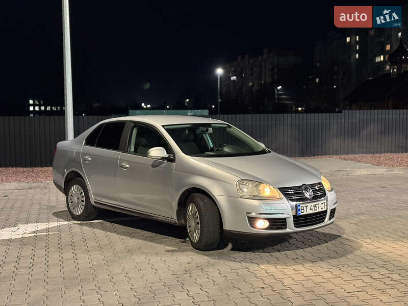 Седан Volkswagen Jetta 2008 в Хмельницком