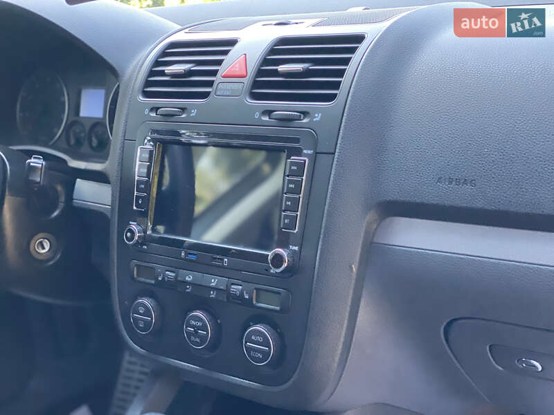 Седан Volkswagen Jetta 2007 в Старокостянтинові